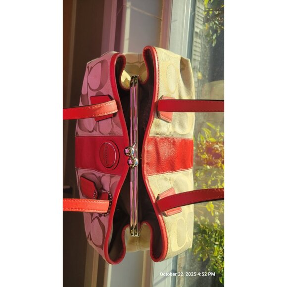 Coach F13533 CarryAll Tan Signature C Pink Trim 3 Section Kisslock Center - Picture 9 of 16